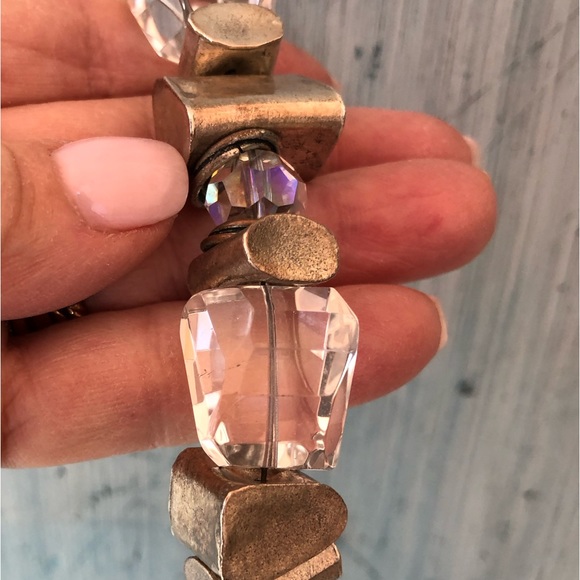 Bracelet w/Swarovski crystals, silver chunks & rings, and heart & arrow clasp - Picture 6 of 12